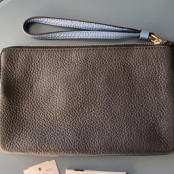 NWT - Coach Wristlet Navy Blue - Picture 3 of 6